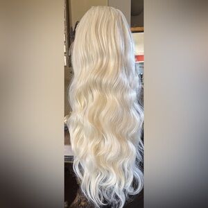 Long Wavy Blonde Wig